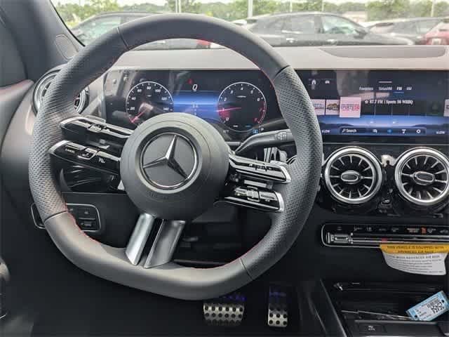 2025 Mercedes Benz GLA 250 photo 3