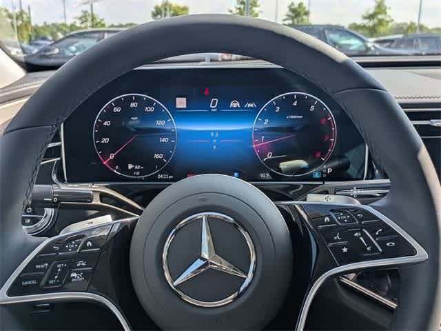 Thumbnail: 2025 Mercedes-Benz E-Class - 18