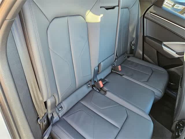 Thumbnail: 2025 Audi Q3 - 18