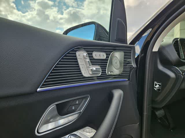 Thumbnail: 2026 Mercedes-Benz GLE - 15