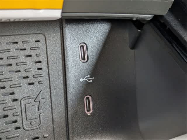 Thumbnail: 2025 Mercedes-Benz GLE - 31