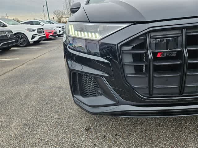 Thumbnail: 2023 Audi SQ8 - 10