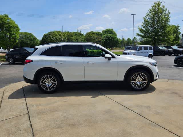 Thumbnail: 2025 Mercedes-Benz GLC - 10