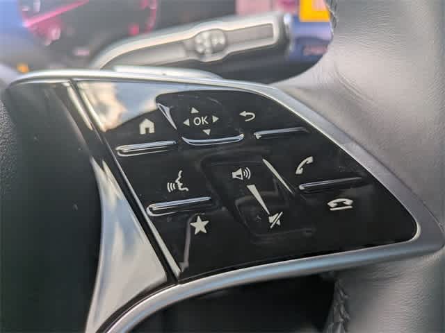 Thumbnail: 2025 Mercedes-Benz GLE - 25