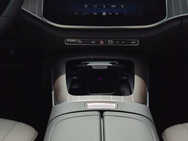 Thumbnail: 2026 Mercedes-Benz E-Class - 31