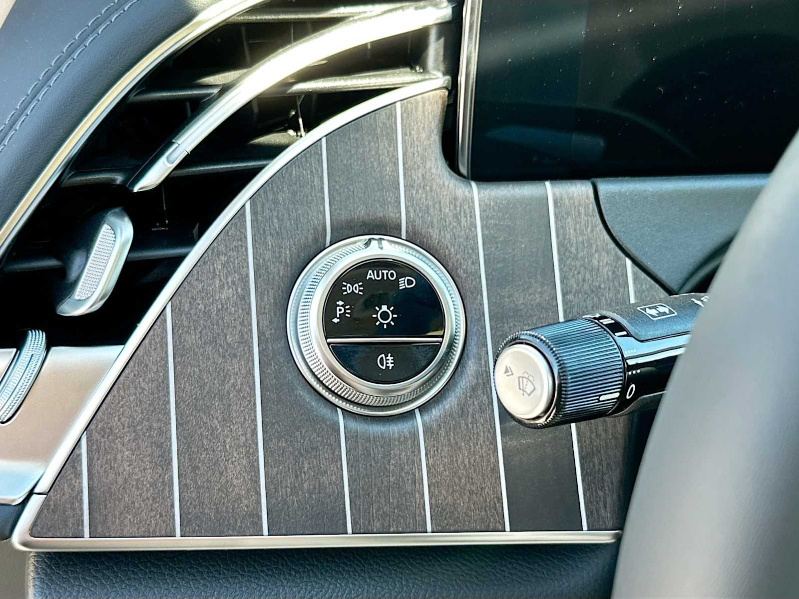 Thumbnail: 2026 Mercedes-Benz E-Class - 10