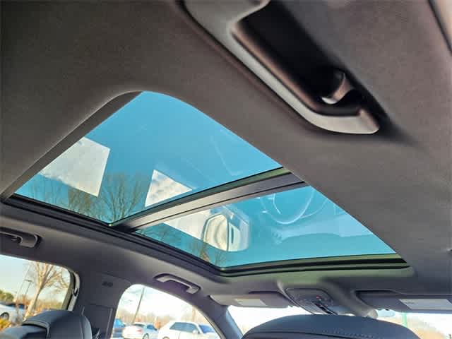 Thumbnail: 2025 Audi Q3 - 19