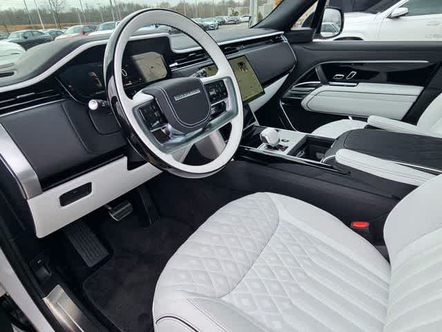 Thumbnail: 2025 Land Rover Range Rover - 2