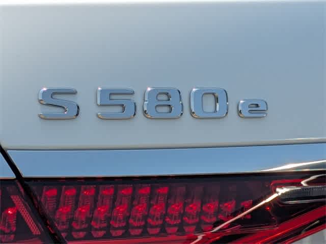 Thumbnail: 2026 Mercedes-Benz S-Class - 12