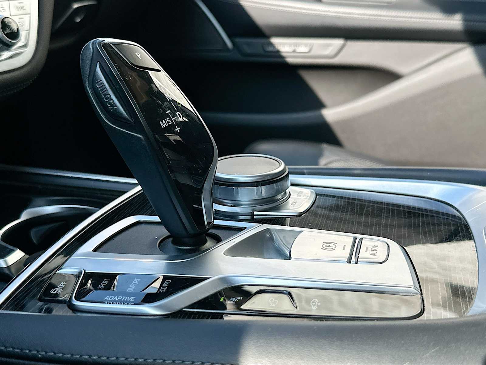 Thumbnail: 2021 BMW 7 Series - 17