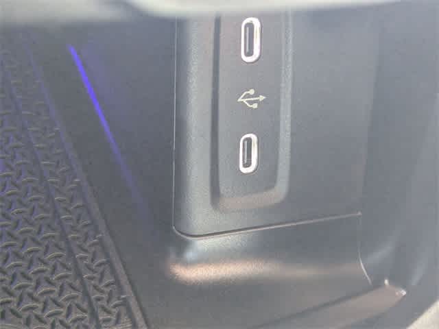 Thumbnail: 2026 Mercedes-Benz GLC - 32