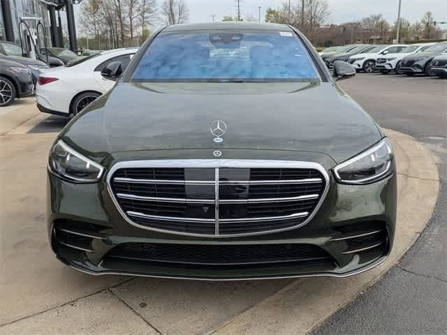 Thumbnail: 2025 Mercedes-Benz S-Class - 13