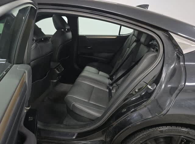 Thumbnail: 2023 Lexus ES - 5