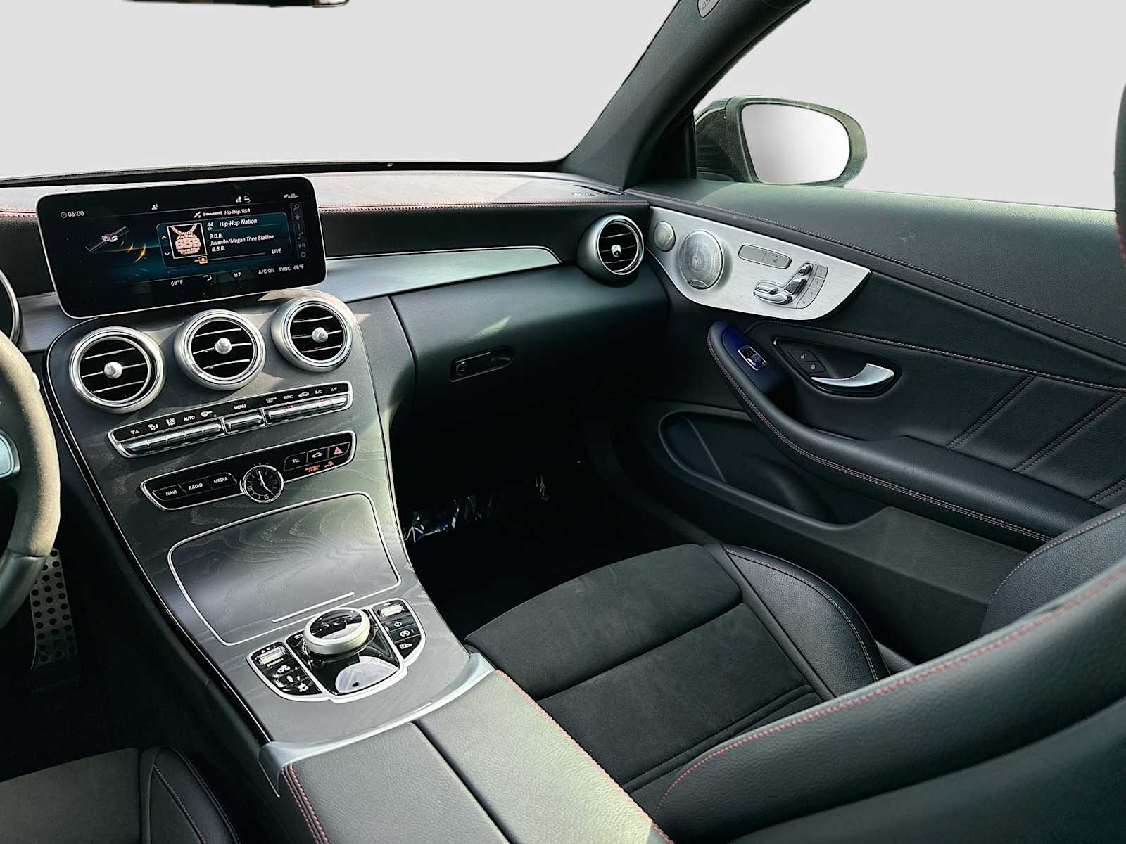 Thumbnail: 2022 Mercedes-Benz C-Class - 24