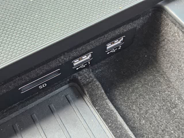 Thumbnail: 2019 Audi Q8 - 35