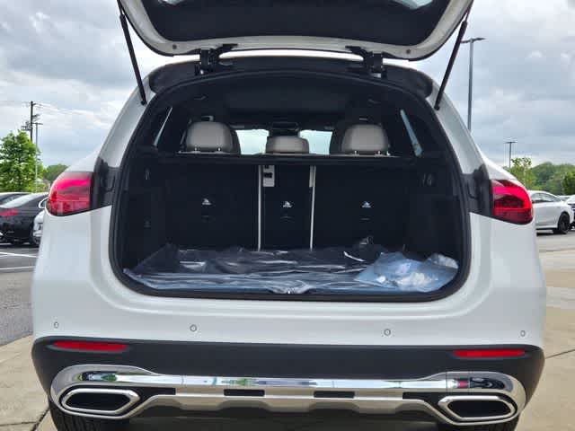 Thumbnail: 2026 Mercedes-Benz GLC - 7