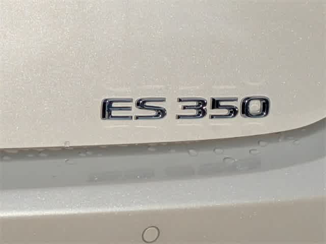 Thumbnail: 2025 Lexus ES - 11