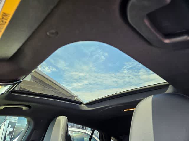 Thumbnail: 2025 Mercedes-Benz GLC - 18