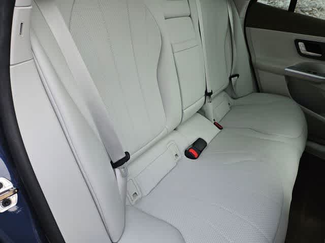 Thumbnail: 2023 Mercedes-Benz EQE - 19