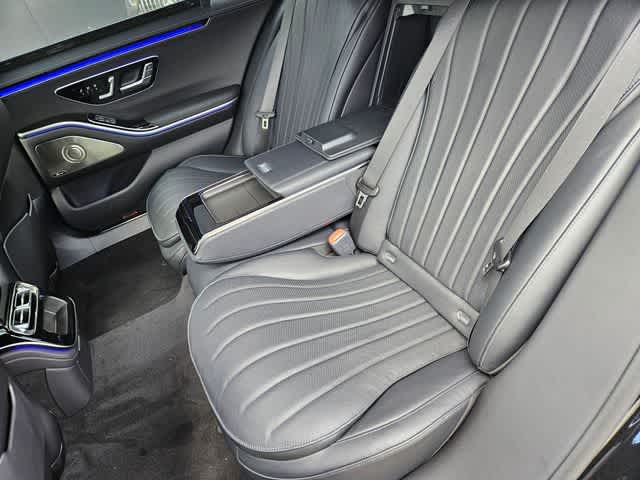 Thumbnail: 2026 Mercedes-Benz S-Class - 21