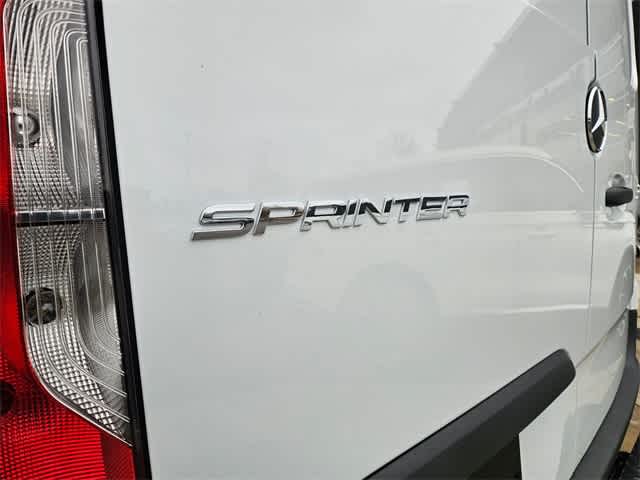 Thumbnail: 2026 Mercedes-Benz Sprinter - 11