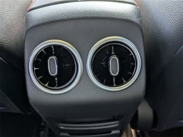 Thumbnail: 2025 Mercedes-Benz GLA - 4