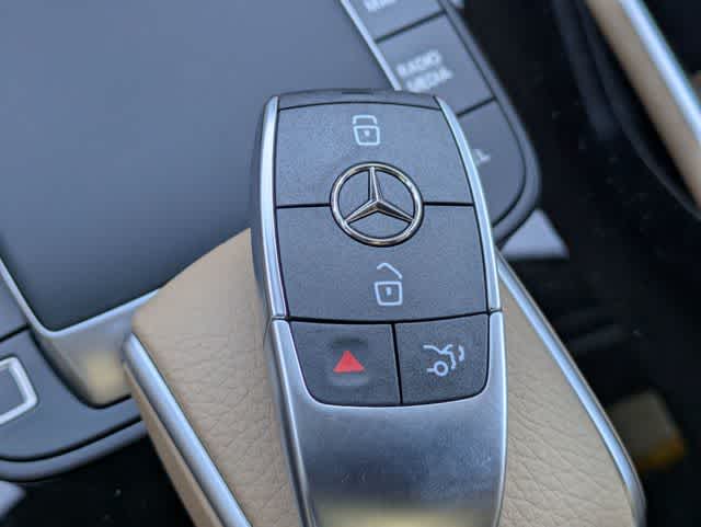 Thumbnail: 2026 Mercedes-Benz GLE - 33