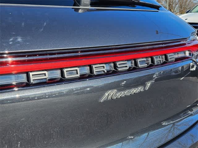 Thumbnail: 2024 Porsche Macan - 12