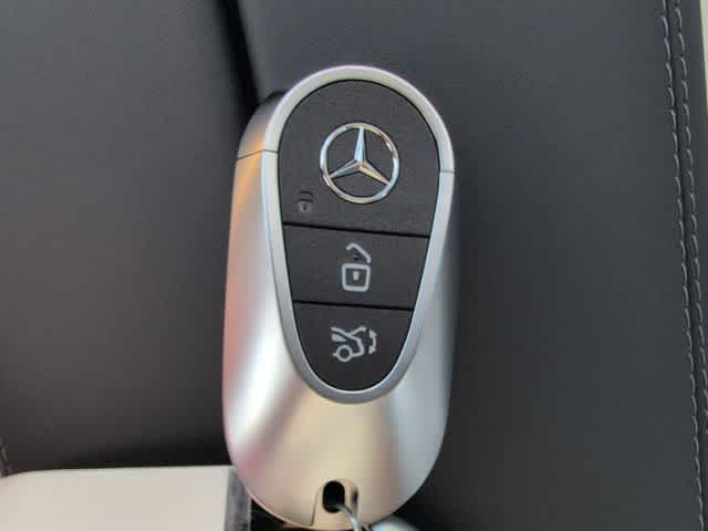 Thumbnail: 2026 Mercedes-Benz E-Class - 35