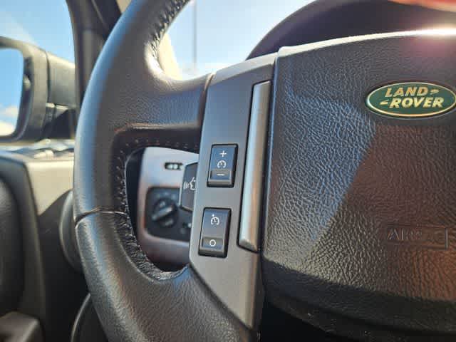 Thumbnail: 2005 Land Rover LR3 - 25