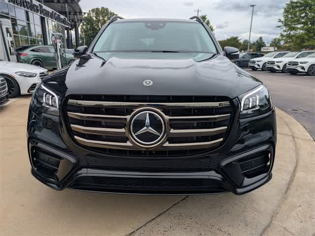 2026 Mercedes Benz GLS 580 4MATIC photo 3
