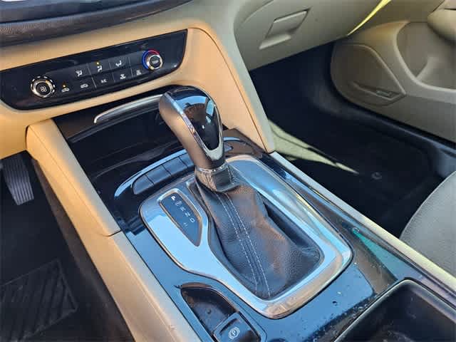 Thumbnail: 2019 Buick Regal - 32