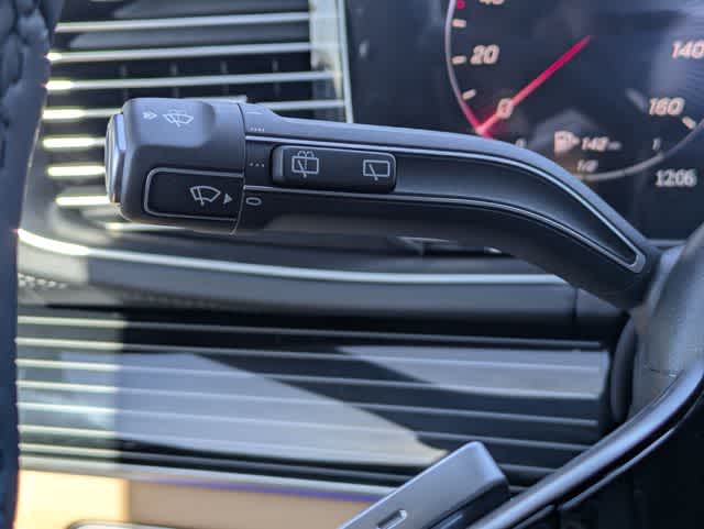 Thumbnail: 2026 Mercedes-Benz GLE - 25