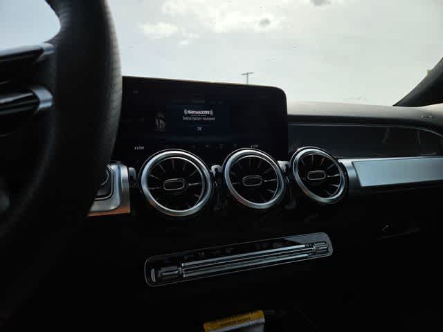 Thumbnail: 2026 Mercedes-Benz GLB - 26