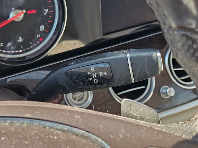 Thumbnail: 2017 Mercedes-Benz E-Class - 27