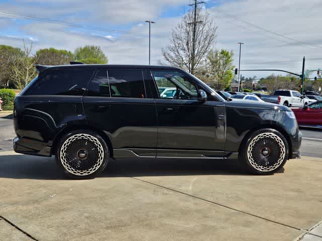Thumbnail: 2025 Land Rover Range Rover - 10