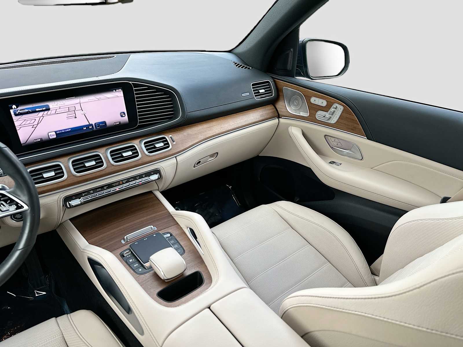 Thumbnail: 2024 Mercedes-Benz GLE - 25