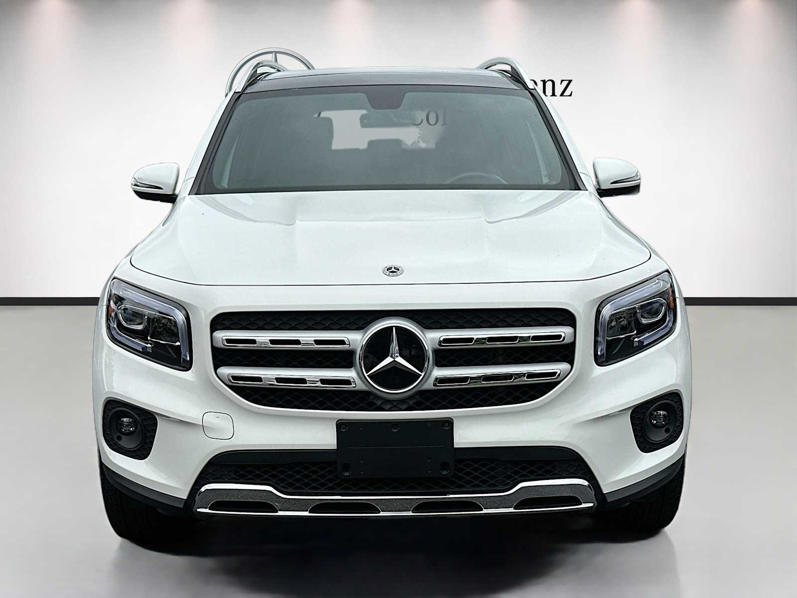 Thumbnail: 2022 Mercedes-Benz GLB - 2