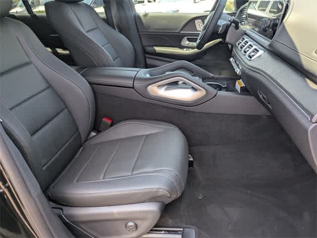 Thumbnail: 2025 Mercedes-Benz GLS - 23