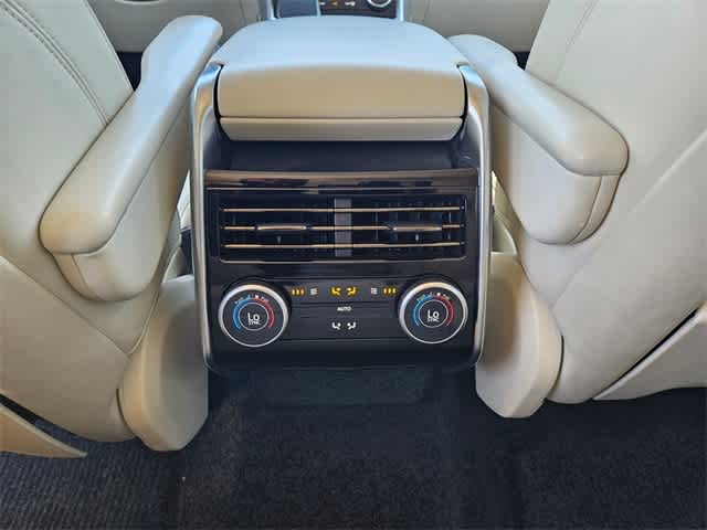 Thumbnail: 2023 Land Rover Range Rover - 15