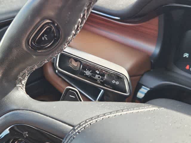 Thumbnail: 2022 Lincoln Aviator - 27