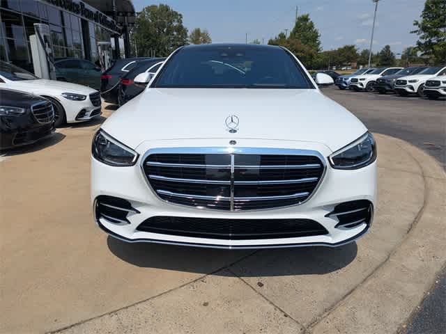 2026 Mercedes Benz S 580e 4MATIC photo 3