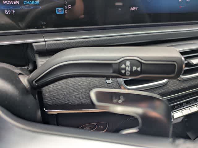 2026 Mercedes-Benz GLE AMG GLE 53 - Photo 32