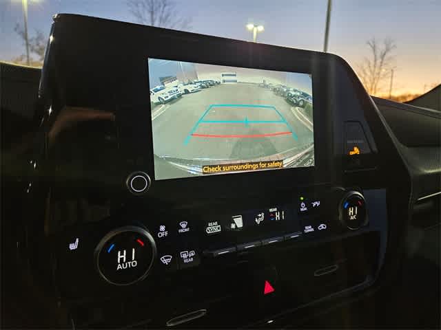 Thumbnail: 2023 Toyota Highlander - 24