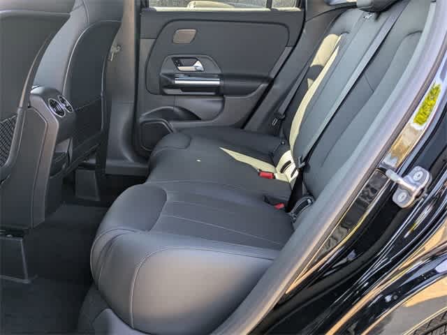 2025 Mercedes-Benz GLA 250 5