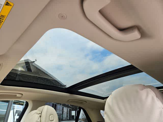 Thumbnail: 2026 Mercedes-Benz GLE - 17