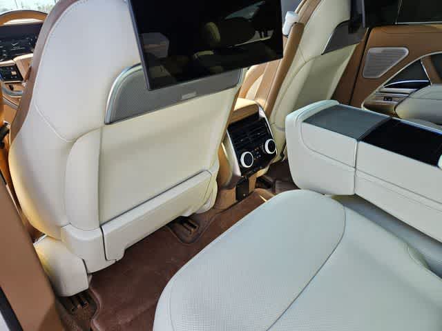 Thumbnail: 2026 Land Rover Range Rover - 18