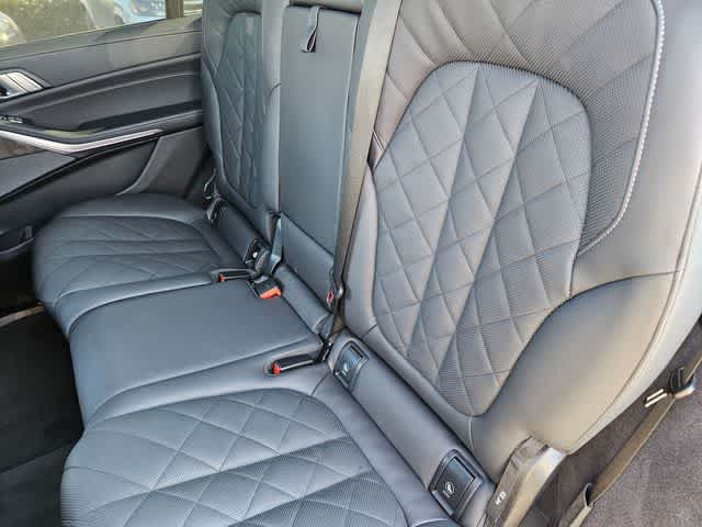 Thumbnail: 2025 BMW X7 - 20