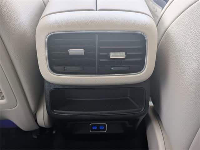 Thumbnail: 2025 Mercedes-Benz GLE - 4