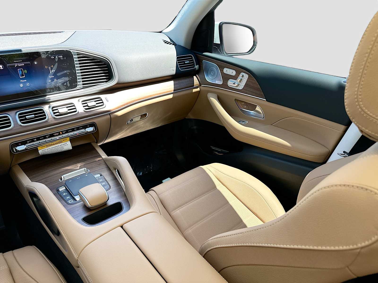 Thumbnail: 2026 Mercedes-Benz GLE - 25